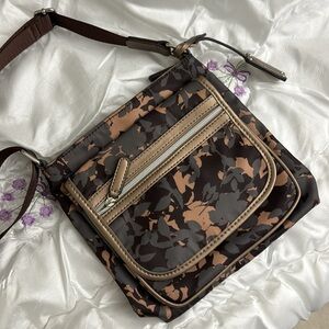 Easy spirit crossbody bag